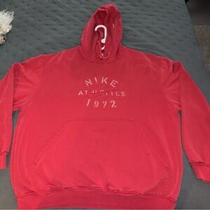 Nike Men’s Red Vintage Style Hoodie Sweatshirt L